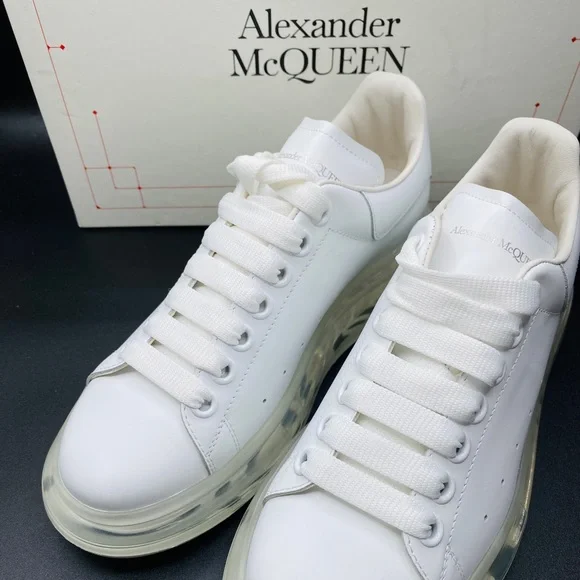💎Host Pick💎Alexander McQueen Women’s Oversized Sneakers Size 9 NWB AUTHENTIC - Picture 2 of 9